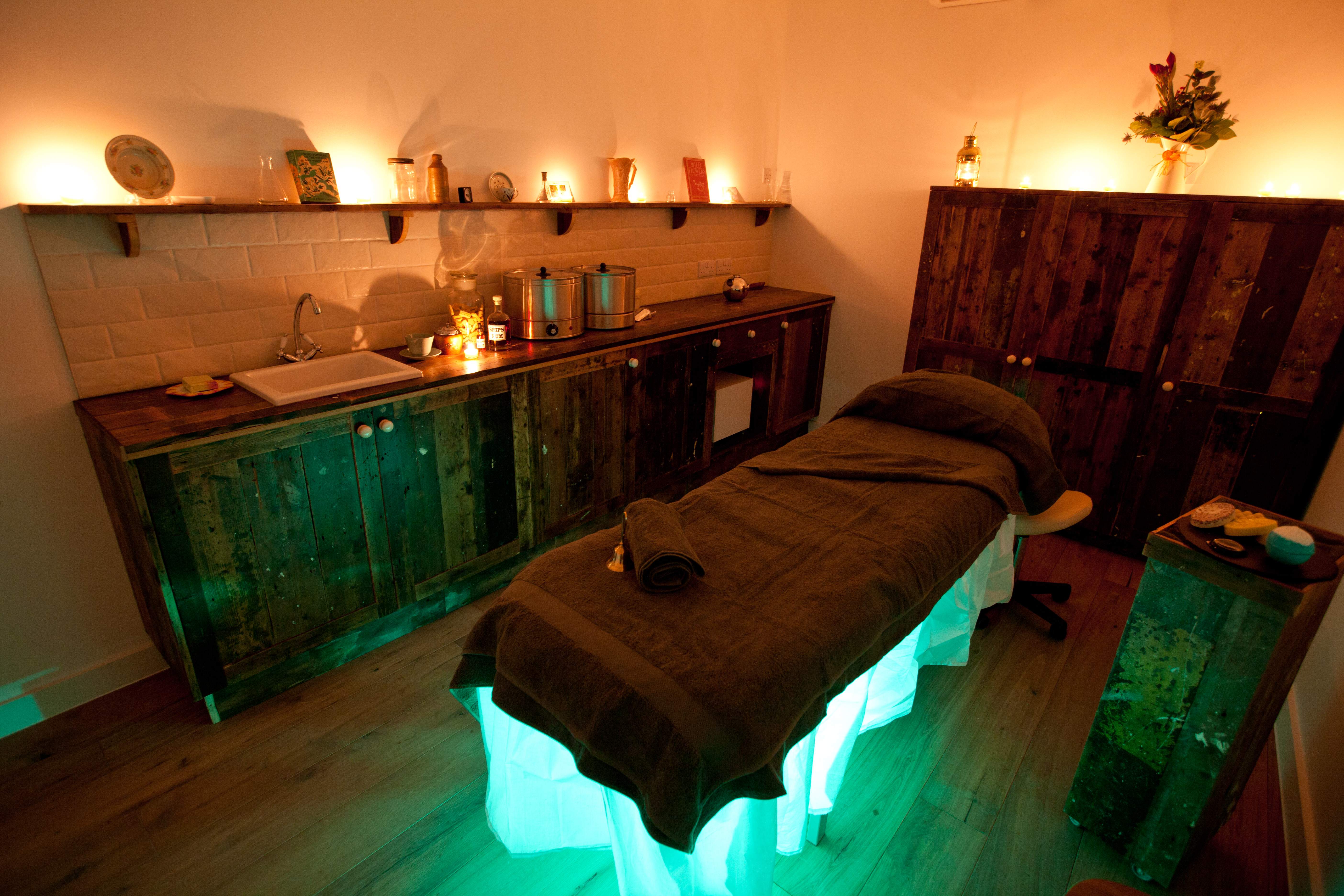 Senses Working Overtime: Lush Spa